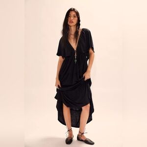 Free People La La Tiered Flutter Sleeve Maxi Dress. Worn Once For Fotoshoot
